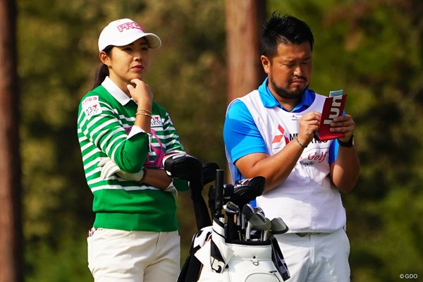 2018年 樋口久子 三菱電機レディスゴルフトーナメント 初日 辻梨恵 悩む辻ちゃん。余計なお世話だが、助けてあげたくなる。