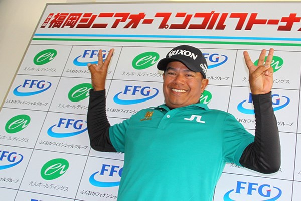 2018年 福岡シニアオープンゴルフトーナメント 最終日 プラヤド・マークセン マークセンは3季連続の賞金王に輝いた（※大会事務局提供）