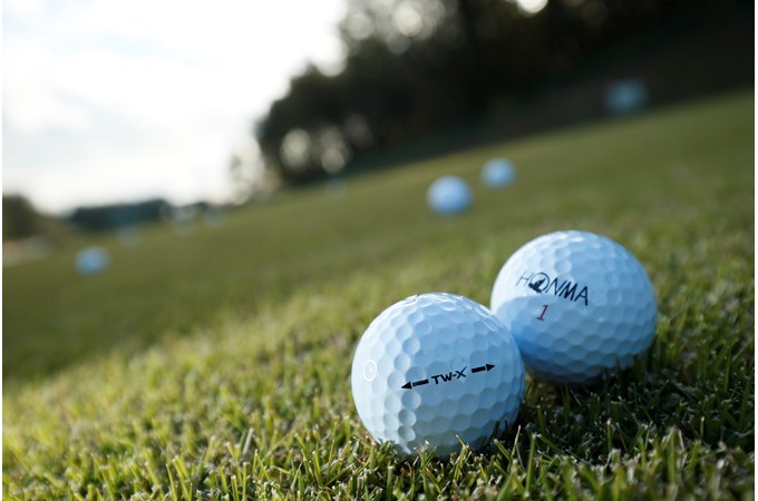 Pr 本間ゴルフの新ボール Tw X は コストパフォーマンスがめちゃ高い ゴルフダイジェスト オンライン
