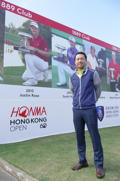 ホンマ香港オープンの会場を訪れた本間ゴルフ取締役の菱沼信之氏