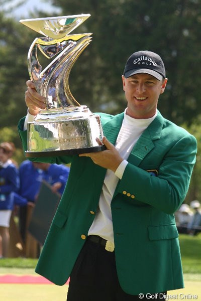 2004年 つるやオープンゴルフトーナメント 最終日 ブレンダン・ジョーンズ B.ジョーンズが辛くも逃げ切りツアー通算3勝目