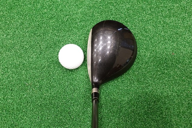 大きめヘッドでやさしく低スピン弾道 本間ゴルフ Tw747 フェアウェイウッド 新製品レポート Gdo ゴルフギア情報
