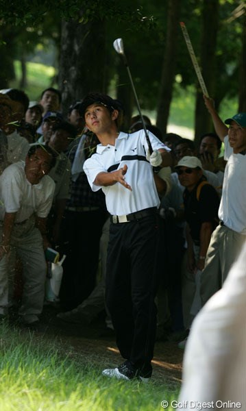 2004年 日本ゴルフツアー選手権 宍戸ヒルズカップ 最終日 近藤智弘 何度もピンチを凌いだ近藤だが・・・