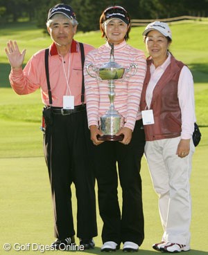 諸見里しのぶ 「全米女子オープン」プロになって初めて勝ちたいと思いました。 04