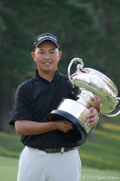 2004年 日本オープンゴルフ選手権競技 最終日 谷口徹 2年ぶりの優勝は日本メジャー初制覇だった谷口徹