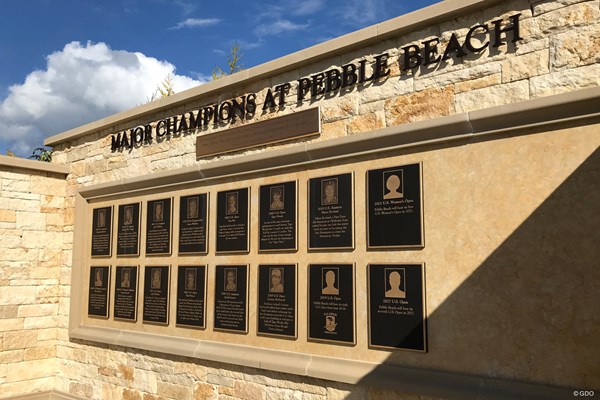 2019年 AT＆Tペブルビーチプロアマ ペブルビーチGL ペブルビーチGLに飾られている当地で誕生したメジャー（全米アマ含む）王者の記念パネル