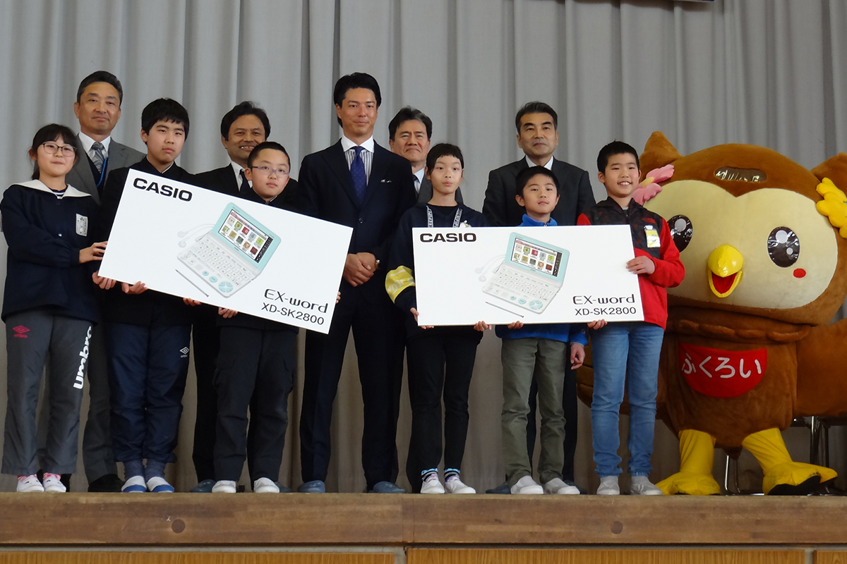 石川遼が電子辞書を贈呈 2019年目標は300バーディ