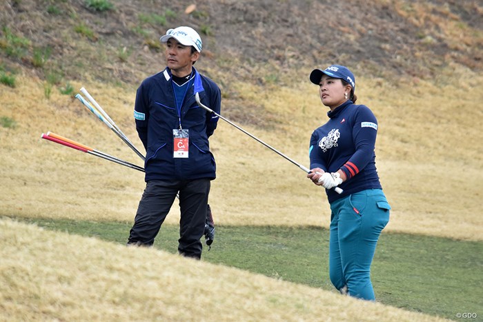 鈴木愛（右）は自身初の2週連続優勝を目指す 2019年 Tポイント×ENEOSゴルフトーナメント 事前 鈴木愛