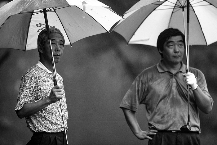 中部銀次郎（左）は生前、多くの一般アマチュアともゴルフをともにした。右は若かりし日の三田村昌鳳氏 中部銀次郎