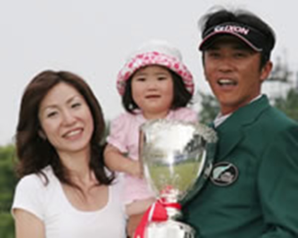 11年目にしてツアー初優勝を挙げた広田。普段は会場に足を運ばない家族の前で最高のパフォーマンスを披露した。