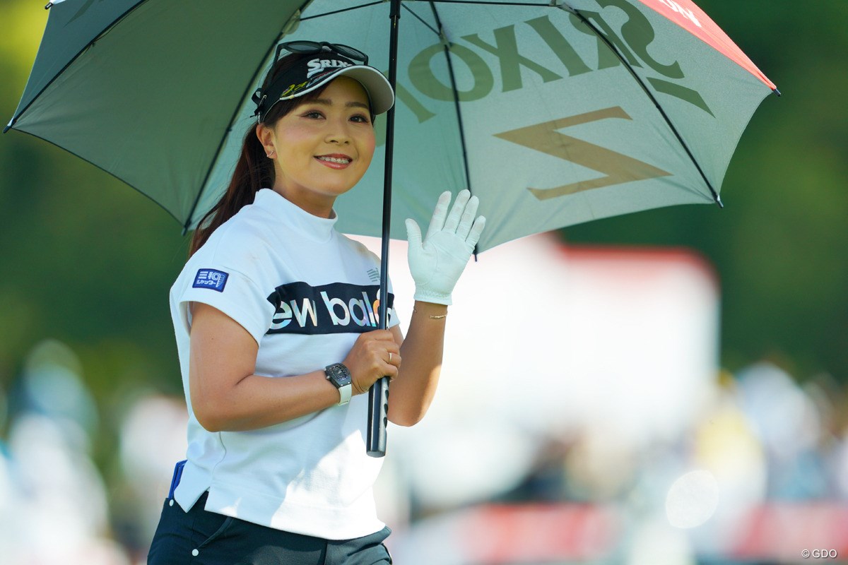2019年 ほけんの窓口レディース 初日 青木瀬令奈