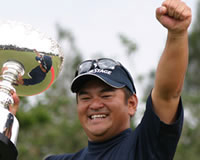 8打差の大逆転！宮里聖志が地元で涙のツアー初優勝／アジア・ジャパン沖縄オープン