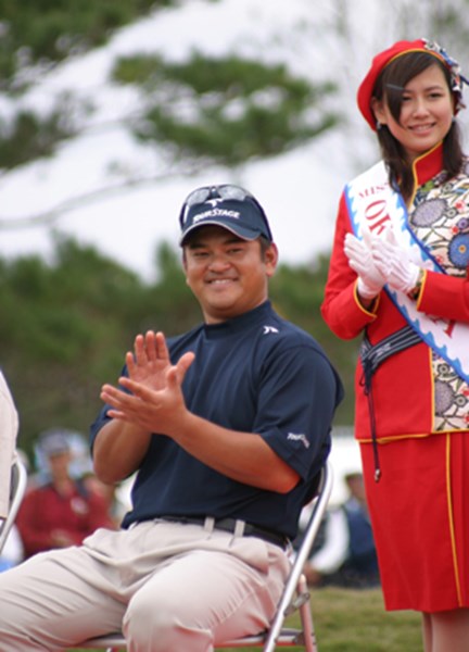 2004年を締めくくる大会でツアー初勝利を挙げた宮里家の長男・聖志。来季はツアーNo.1の「いいひと」が賞金ランキングでも上位を狙う！