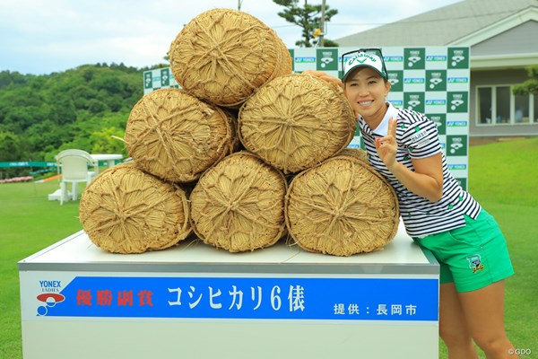 2019年 ヨネックスレディスゴルフトーナメント 最終日 上田桃子 これは羨ましい副賞です。