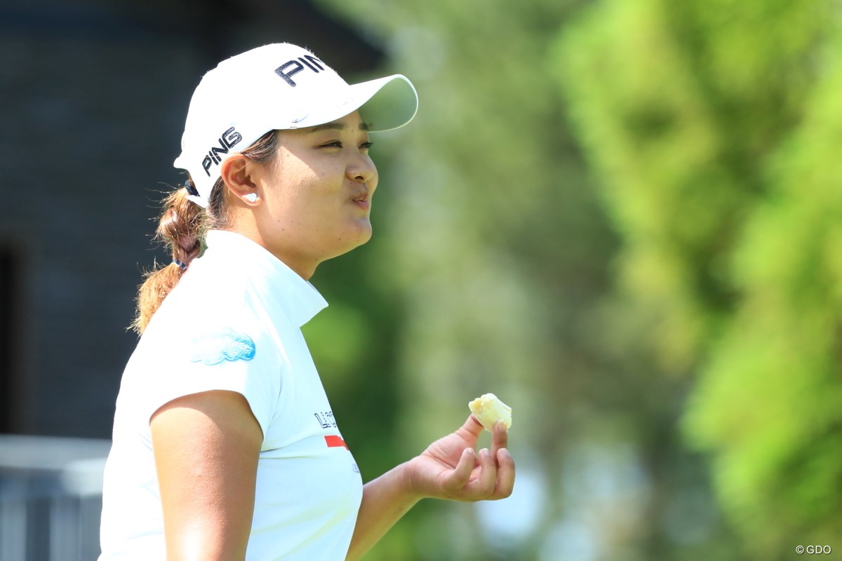 2019年 宮里藍サントリーレディスオープンゴルフトーナメント 初日 鈴木愛