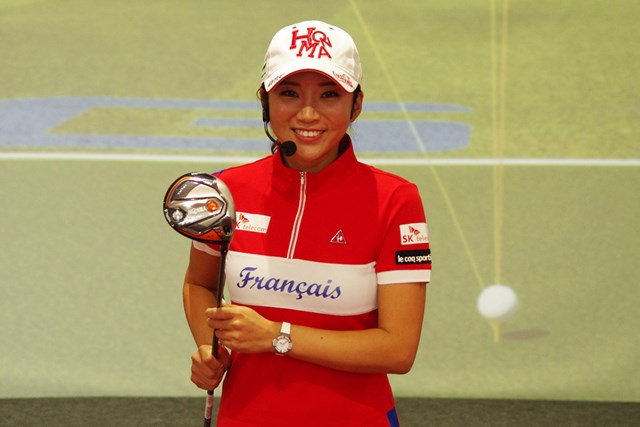 一生懸命できている イ ボミが本間ゴルフのイベントに参加 国内女子ツアー Lpga Gdo ゴルフダイジェスト オンライン