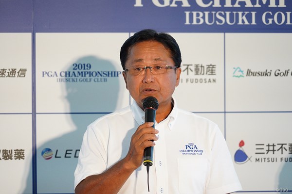 日本プロゴルフ協会（PGA）の倉本昌弘会長