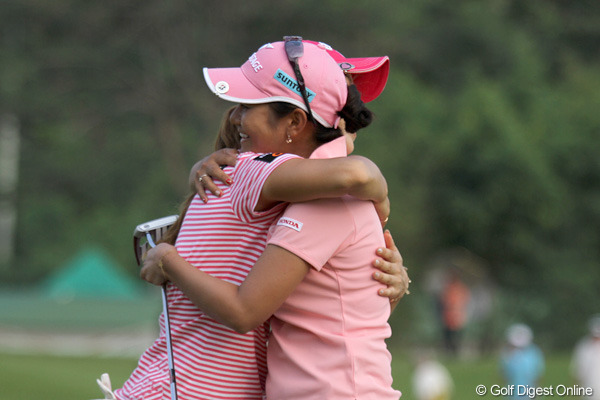 画像詳細 2010年 ホンダPTT LPGAタイランド 2日目 宮里藍、上田