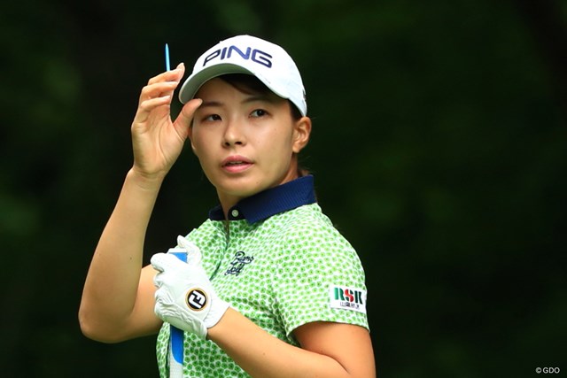 渋野日向子は5打差9位で最終日へ 首位にペ ソンウ 国内女子ツアー Lpga Gdo ゴルフダイジェスト オンライン