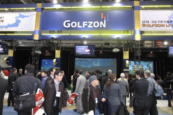 第44回ジャパンゴルフフェア2010 フォトギャラリーレポート NO.64 シミュレーションゴルフを展開するGOLFZONのブース
