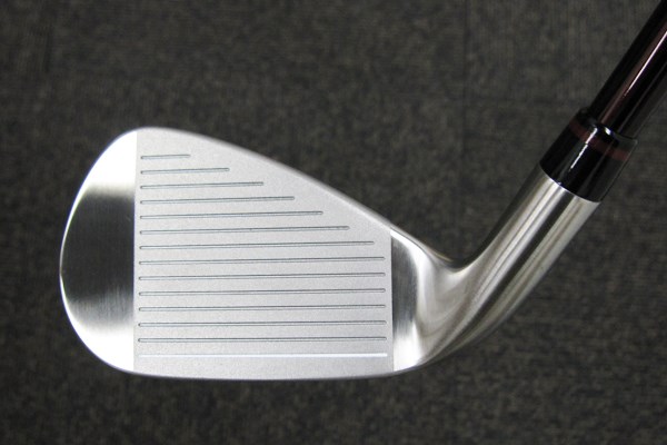 アイアン全番手の顔「グローブライド オノフアイアン（2010年モデル）」 NO.18