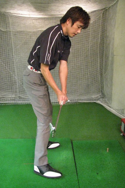 綱引き感覚でパワフルインパクト スイングを作る Gdo ゴルフレッスン 練習