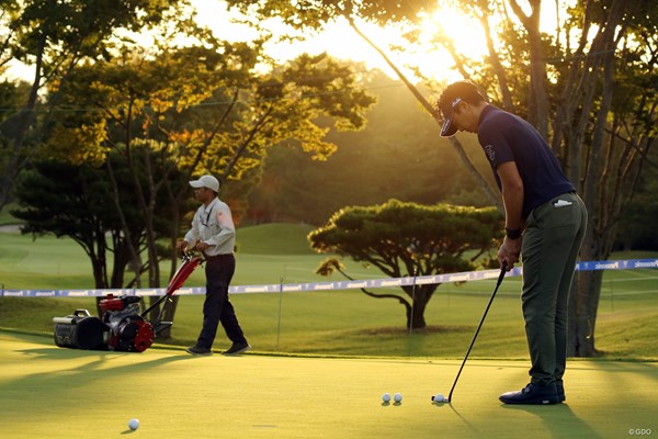 2019年 パナソニックオープンゴルフチャンピオンシップ 事前 石川遼 石川遼は午後5時半過ぎまでパッティンググリーンで練習