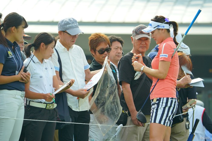 ディフェンディングチャンピオンは日本でも人気者です。 2019年 日本女子オープンゴルフ選手権 事前 ユ・ソヨン