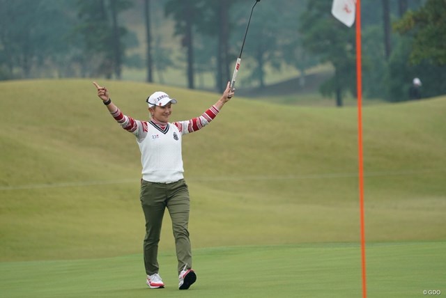 速報 成田美寿々が8連続バーディ ツアー記録タイ 国内女子ツアー Lpga Gdo ゴルフダイジェスト オンライン