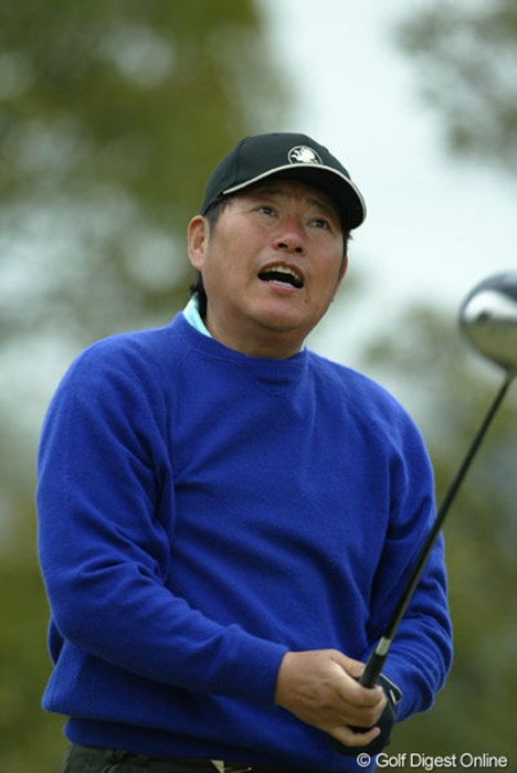 初日6アンダーをマークし単独首位に立った尾崎健夫 2004年 日本シニアオープンゴルフ選手権競技 初日 尾崎健夫