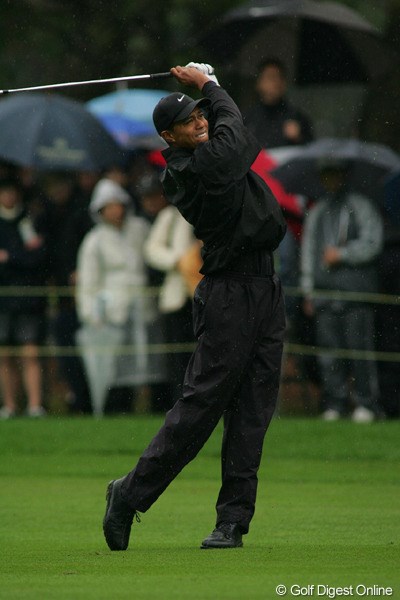 2004年 ダンロップ・フェニックストーナメント タイガー・ウッズ 友人のマーク・オメーラが2006年ライダーカップの米国主将に選出されなかったことに対し、「PGAオブ・アメリカ」を批判したタイガー・ウッズ