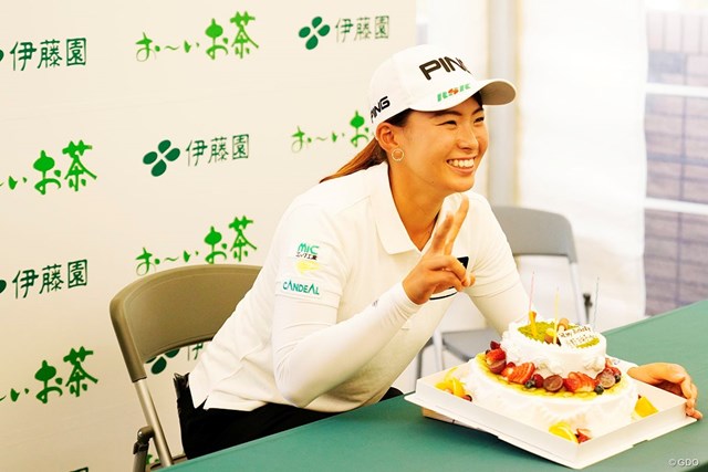 渋野日向子が21歳の誕生日 目標は 東京オリンピック 国内女子ツアー Lpga Gdo ゴルフダイジェスト オンライン