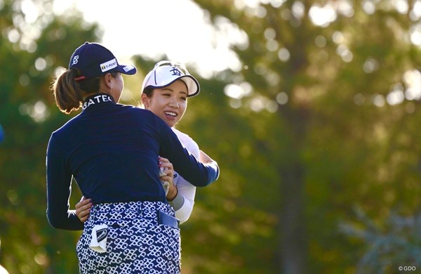 今大会限りでの引退を表明した大江香織が首位タイで最終日へ