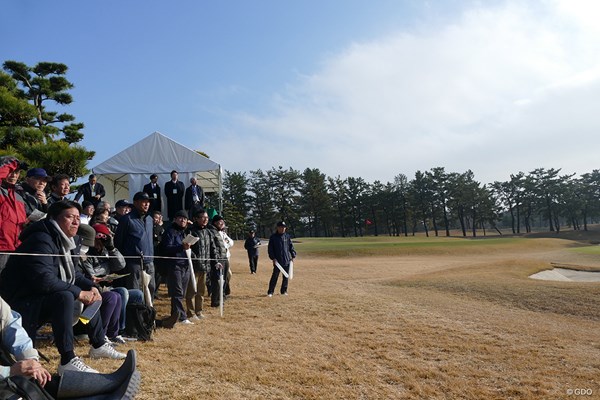 2019年 神奈川レディースオープン ギャラリー 雨の時間帯が長かったが、観客も見守った