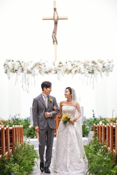 2019年 イ・ボミ 韓国で挙式したイ・ボミとイワンさん（※提供写真）