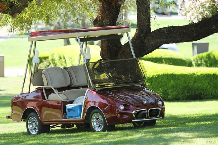 こちらはBMWのゴルフカート BMWのゴルフカート