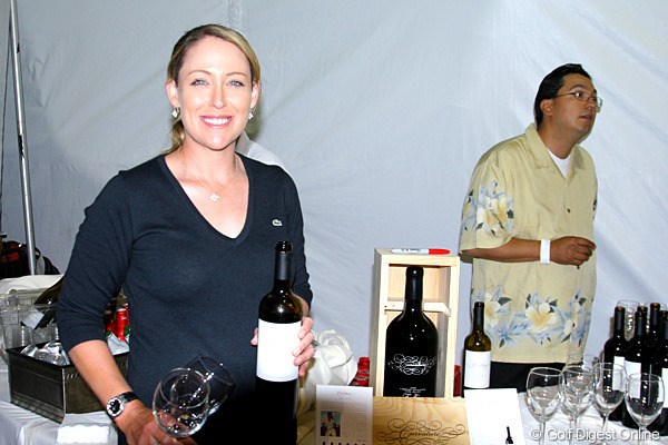 2010年 クラフトナビスコ選手権 事前 クリスティ・カー 営業上手な一面も見せるクリスティ・カー。おいしいワインでした！