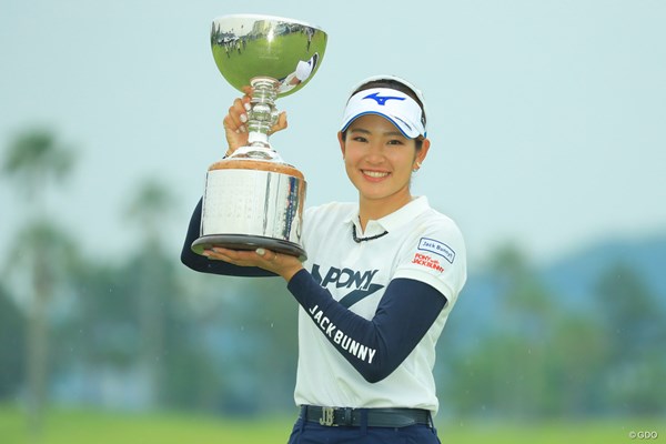 前年大会でツアー初優勝を飾った原英莉花