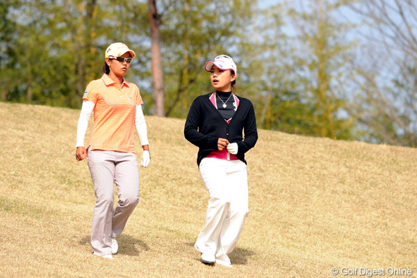 【初日速報】有村が2位と好調をキープ、宮里藍が5位で追う！