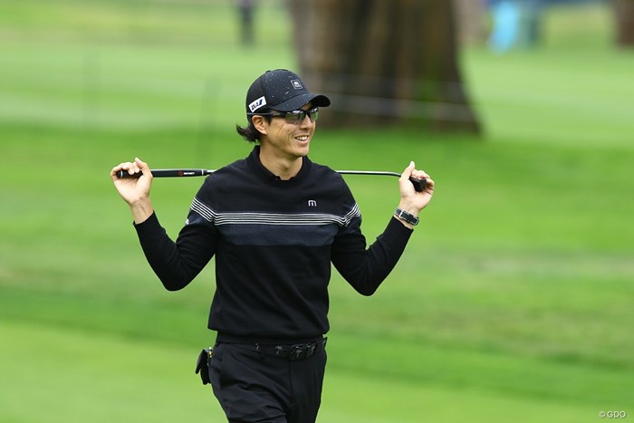午前中にプレーした石川遼はセーター姿で 2020年 全米プロゴルフ選手権 初日 石川遼