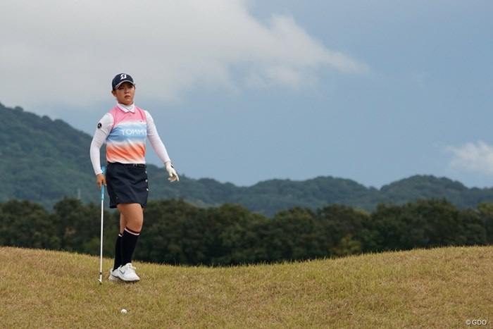 難しいライにボールが止まったもんだ 2020年 日本女子プロゴルフ選手権大会コニカミノルタ杯 2日目 吉田優利