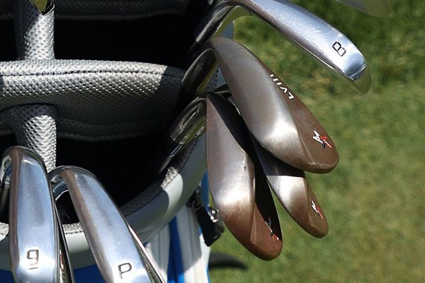 デシャンボーはアーティサンゴルフのウェッジを3本使う（提供GolfWRX、PGATOUR.COM）
