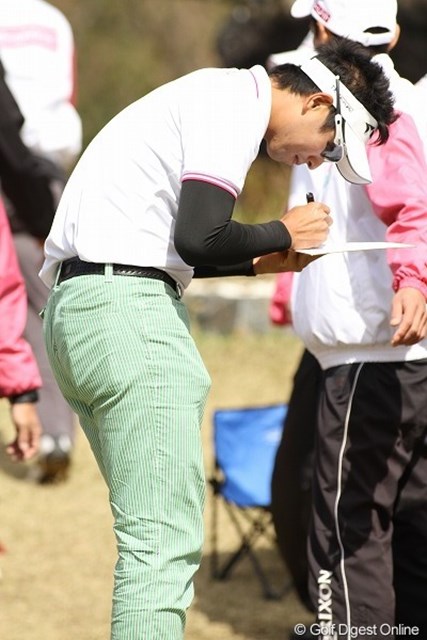 画像詳細 わたり哲也 東建ホームメイトカップ3日目 小田孔明が首位浮上 大会2連覇へ大きく前進 10年 東建ホームメイトカップ Gdo ゴルフダイジェスト オンライン 画像詳細 わたり哲也 東建ホームメイトカップ3日目 小田孔明が首位浮上 大会2連覇へ大きく前進 10年 東建ホームメイトカップ Gdo ゴルフダイジェスト オンライン
