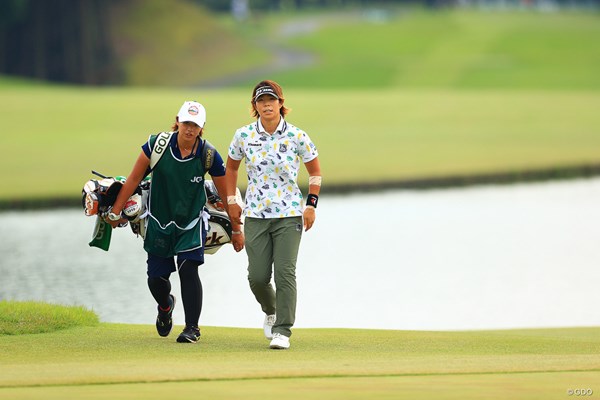2020年 日本女子オープンゴルフ選手権 3日目 穴井詩 5位から3位に浮上も首位とは7打差に