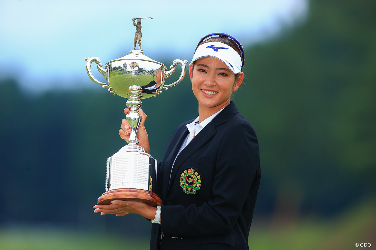 原英莉花が圧巻の逃げ切りでメジャー初制覇 ツアー通算2勝目【国内女子