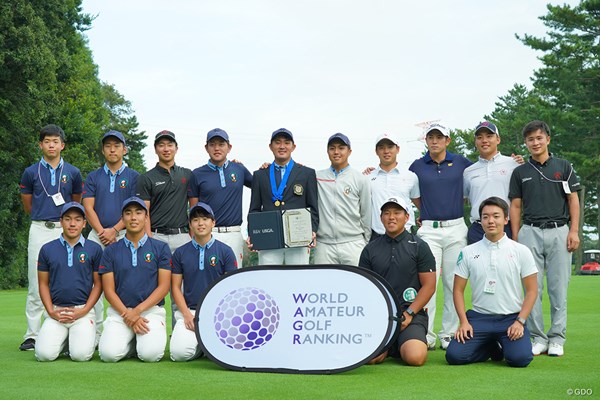 2020年 日本オープンゴルフ選手権競技 事前 記念写真 祝福してくれた仲間達と記念写真。