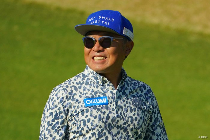 帽子には「ゴルフ、うまくなりたい」と。もう十分上手いじゃないですか。 2020年 三井住友VISA太平洋マスターズ 2日目 片山晋呉