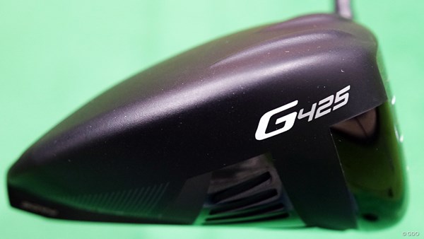 G425 MAX ドライバーを万振りマンが試打「木製バットのような打音」 G410 PLUS(下画像)と比べるとかなりシャローバック形状