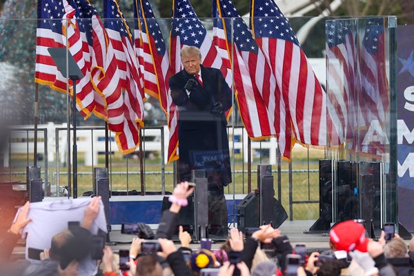 6日にワシントンD.C.で演説を行ったトランプ大統領(Tayfun Coskun/Anadolu Agency via Getty Images)