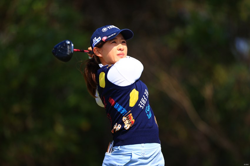 永井花奈と稲見萌寧のプレーオフに 2021年 明治安田生命レディス ヨコハマタイヤゴルフトーナメント 4日目 永井花奈